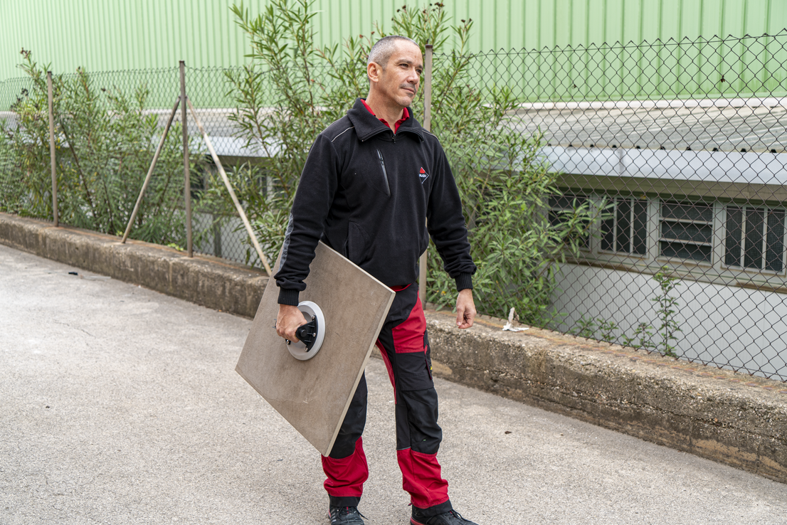 Rubi GSC 200 Grey Heavy Duty Suction Cup With Pump For Rough Surfaces 21951